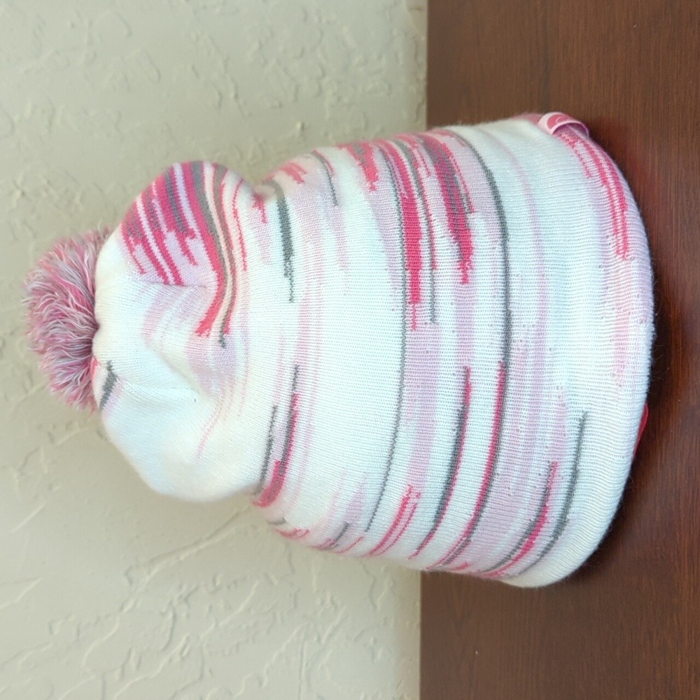 The North Face Girls Pink Multi Pom Pom Cabin Ski Tuke/Beanie Size Youth Medium - Picture 3 of 9